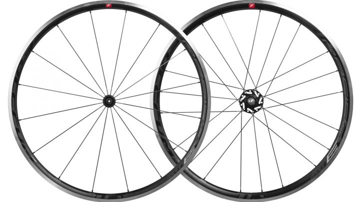 Juego ruedas FULCRUM Racing 3 2025 zapata