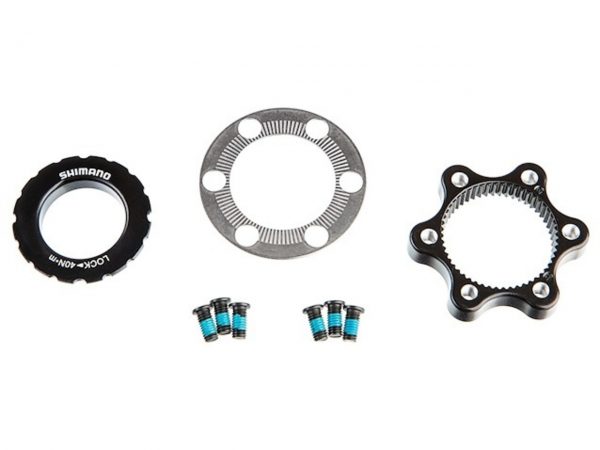 Con el Adaptador SHIMANO disco 6 tornillos a Center Lock SM-RTAD05