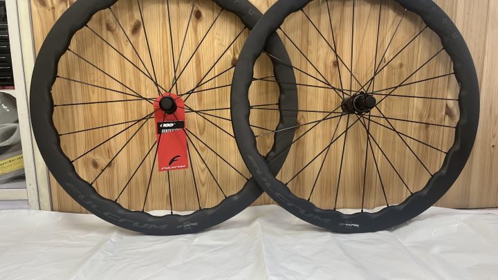 Juego ruedas Fulcrum Sharq disco.