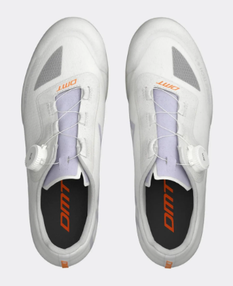 Zapatilla DMT iaan gravel blanca